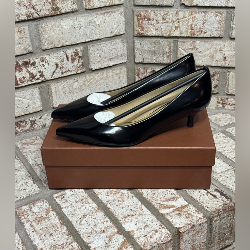 Coach Black Patent Leather Kitten Heels Pointed Toe Size 8.5 Brand New in Box - Picture 3 of 8